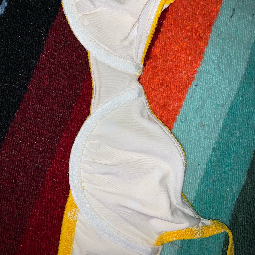 high leg polka dot bikini💛medium bottom small top - Picture 8 of 8